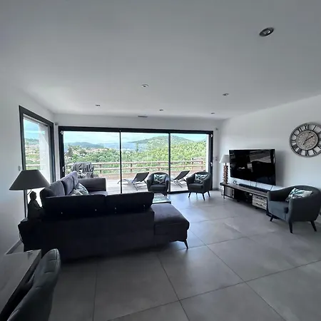 Neuve 4 Etoiles Avec Piscine Et Belles Vues Villa